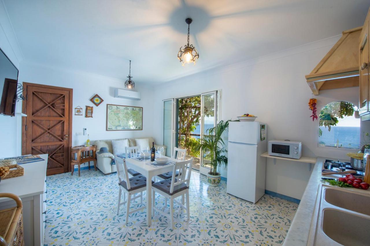 Sea Side Solandra Apartment Praiano Exterior photo